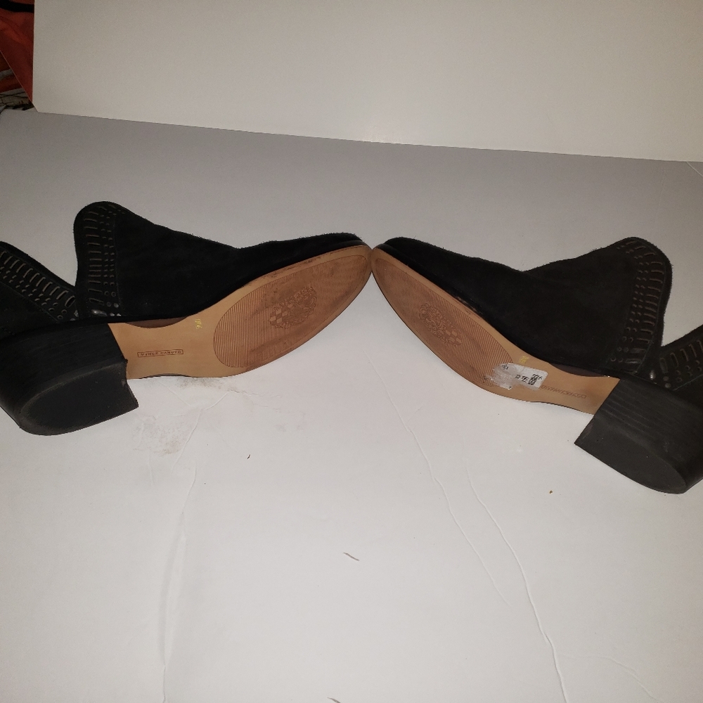 Shoes - Picture 2 of 2